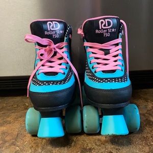 Roller derby roller skate